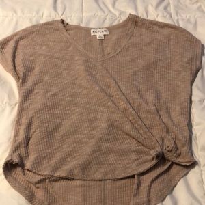 Blush colored flowy top. Size small. Can fit a medium.